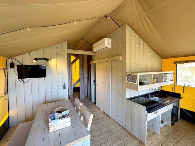 Common Glamping Hotels Booking Mistakes: A Definitive Planning Guide