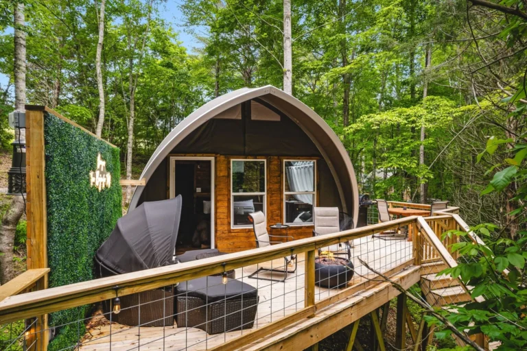 How to Manage Glamping Hotels Weather Disruptions: A Definitive Guide